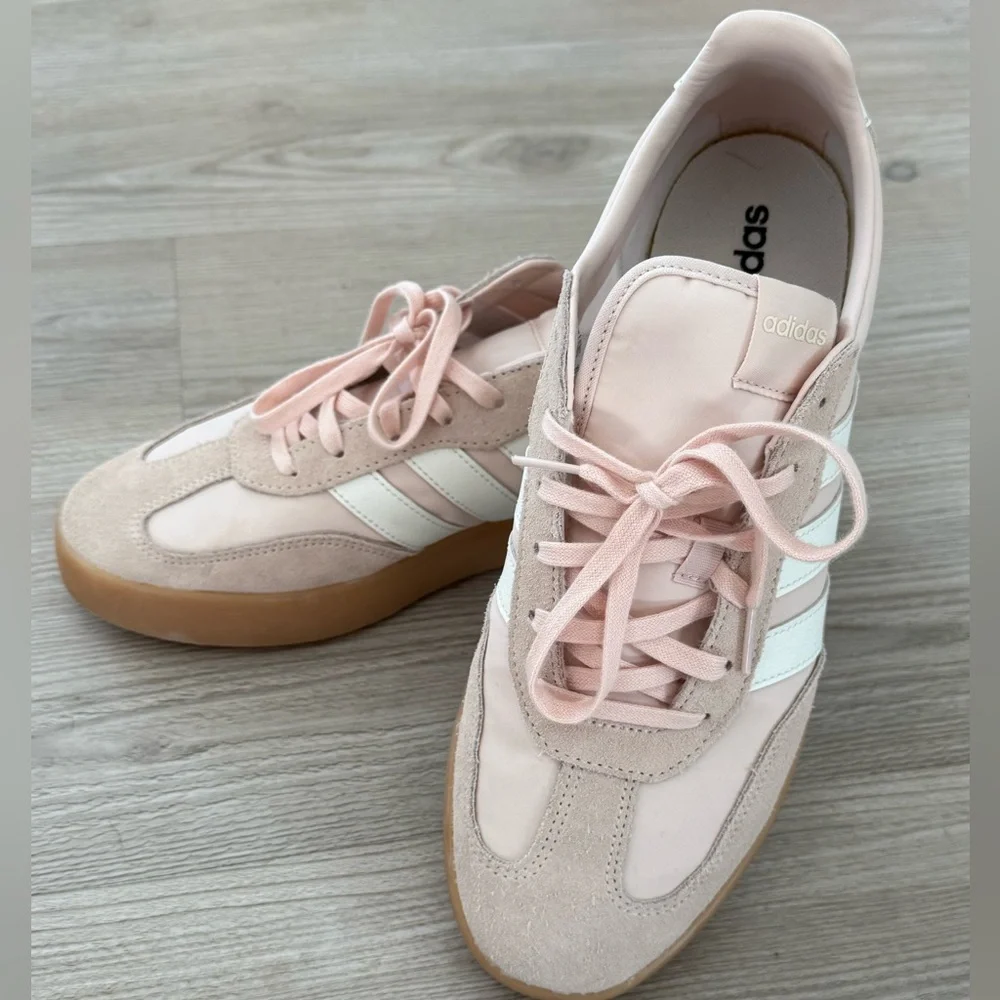 Womens Adidas Sneakers - Picture 2 of 3